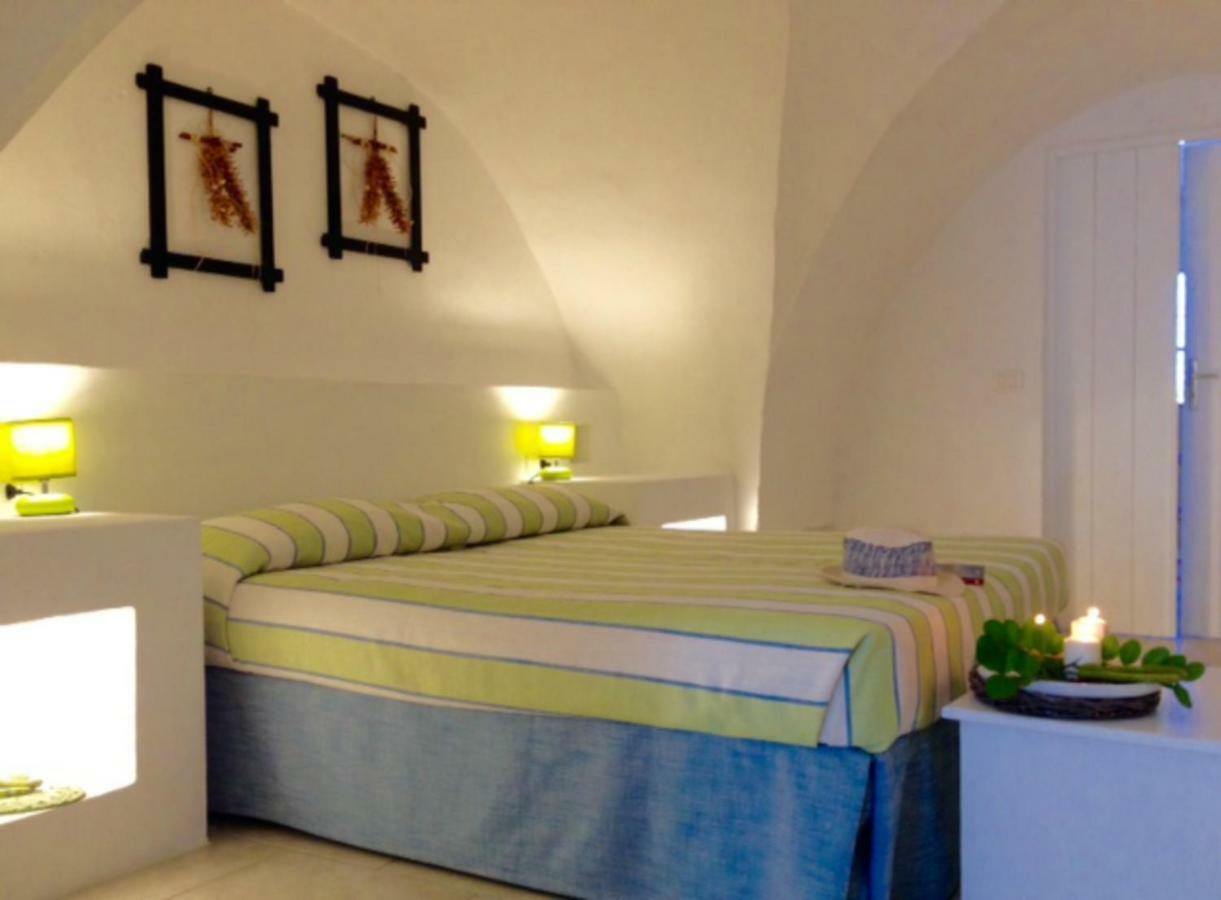 Oltre Gli Ulivi Bed & Breakfast Ostuni Exterior photo